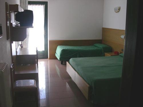 Hotel Faedo Pineta Экстерьер фото